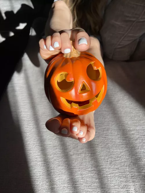 How about I show you a trick and you give me a treat? 😉