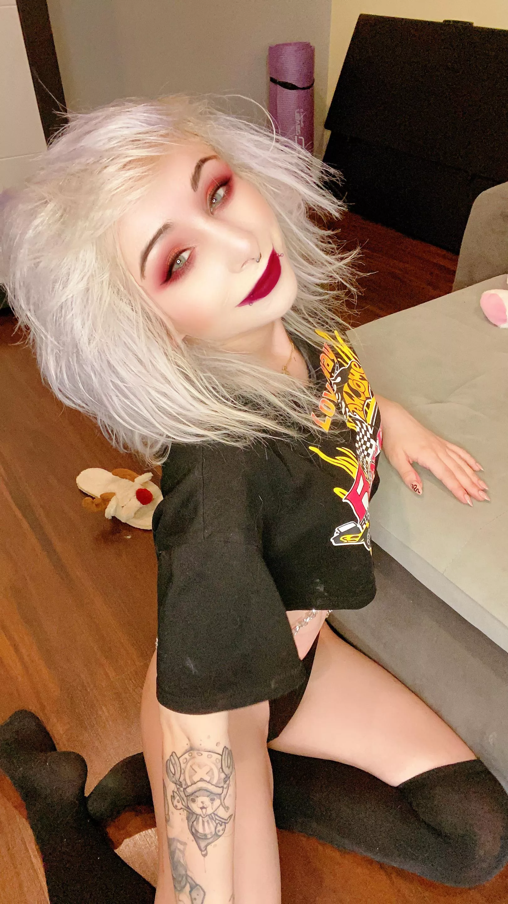 https://chaturbate.com/madelinexoxo666/