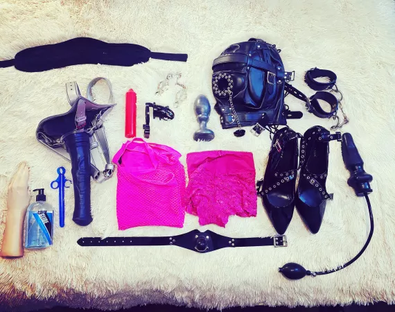 Hubby will be home from work very soon and he’s in for a fantastic feminization surprise after a long 12hr day, it’s going to be a fun night for me! I have his outfit all laid out from his pink fishnet dress and pink panties with the bow to his pleas