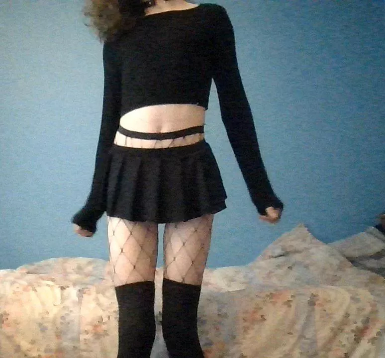 I actually love this outfit now hehe. Hope you're all having a happy Monday 💕