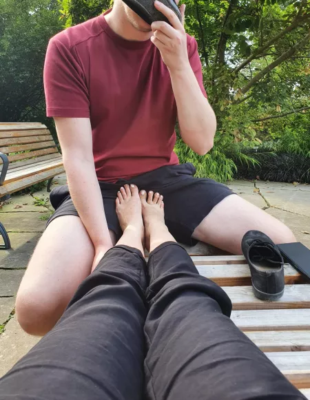 I allowed him to smell my really smelly shoes after a long work in a public park 👸