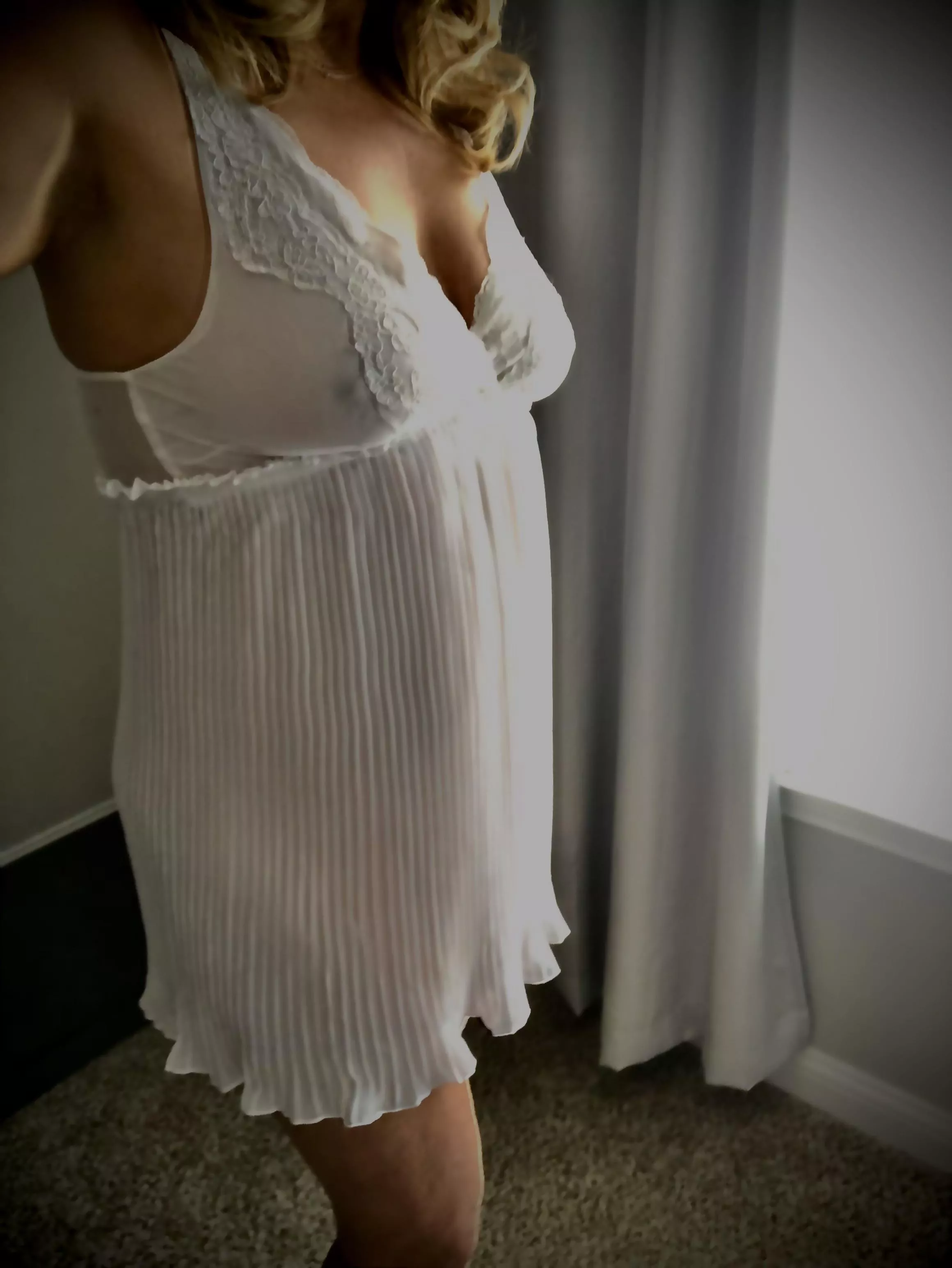 I am in love with this new nightie. It reminds me of vintage flowing lingerie. When it was all about the tease. I like to tease, to build up tension, and push your buttons until you lose control and ravage me I am in love with this new nightie. It reminds me of vintage flowing lingerie. When it was all about the tease. I like to tease, to build up tension, and push your buttons until you lose control and ravage me