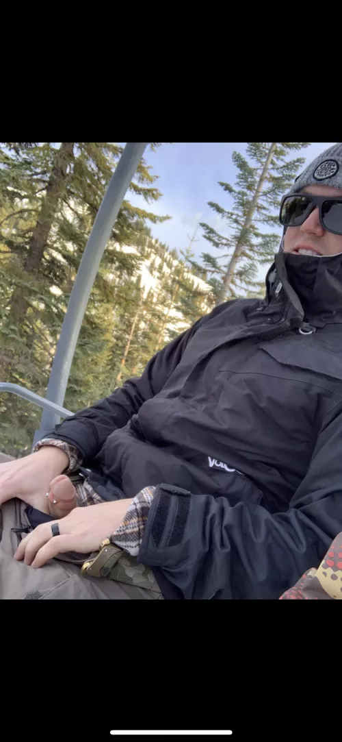 I can’t wait for snowboard season, anyone wanna share a lift?