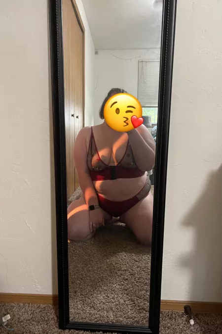 i cut 15 inches off of my hair and now i don’t feel as sexy 🥺