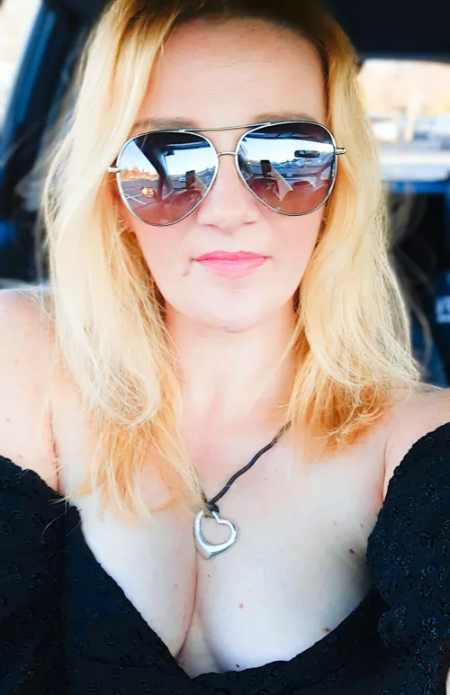 I didn't realize this shirt was so low cut but I'm already put for the night so 🤷.