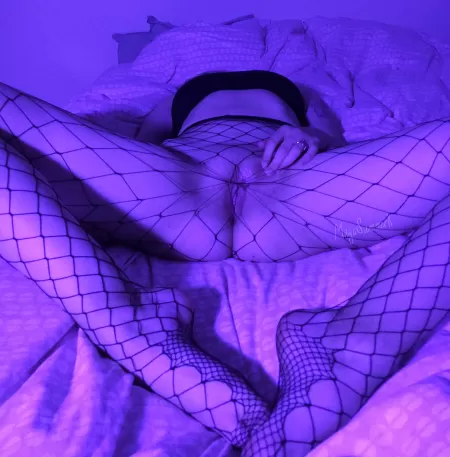 i don't always wear fishnets, but when i do... 😜