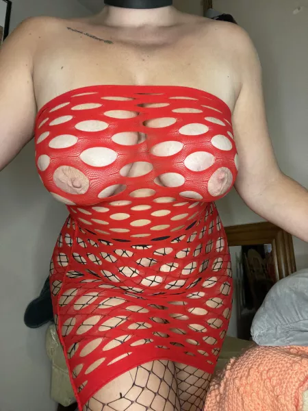 I filled these holes now come stuff mine, please 😚