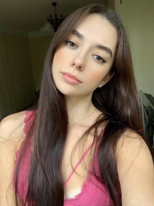 I get so wet thinking of you running your fingers through my long brown hair 😘