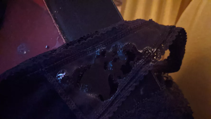 I get sooooo wet. This ain't even from me cumming. Just being horny 😇🥰