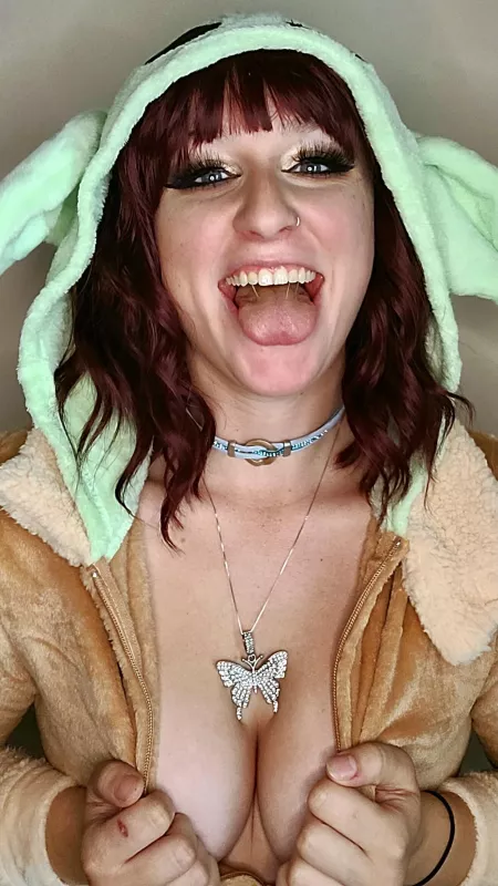 I got a new outfit! Do you like it?