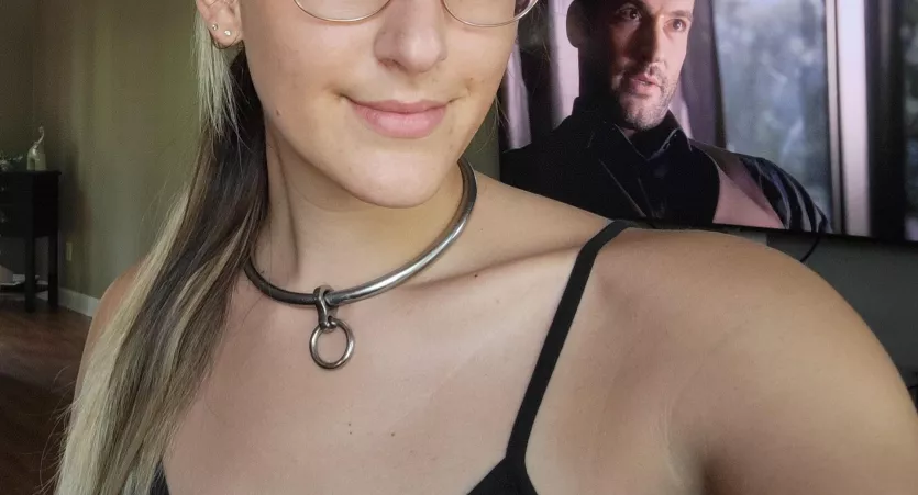 I have a new locking collar on it's way. I love the feeling of metal locked on to my body.