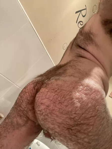 I have hair everywhere 🥺