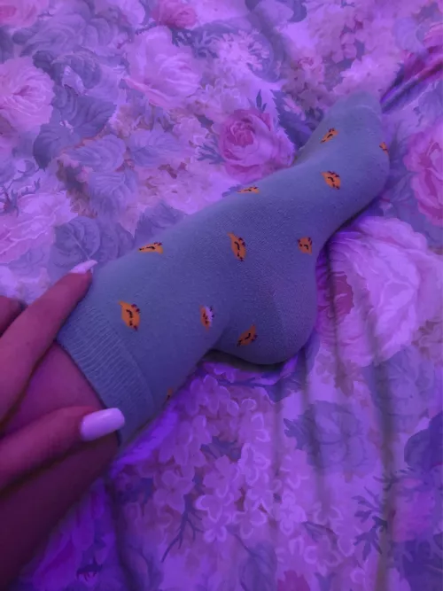 I have little toes. Could you just put a few in your mouth?🦄