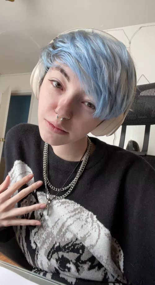 I hope everyone has a good day, sincerely from your fav gamer girl💙