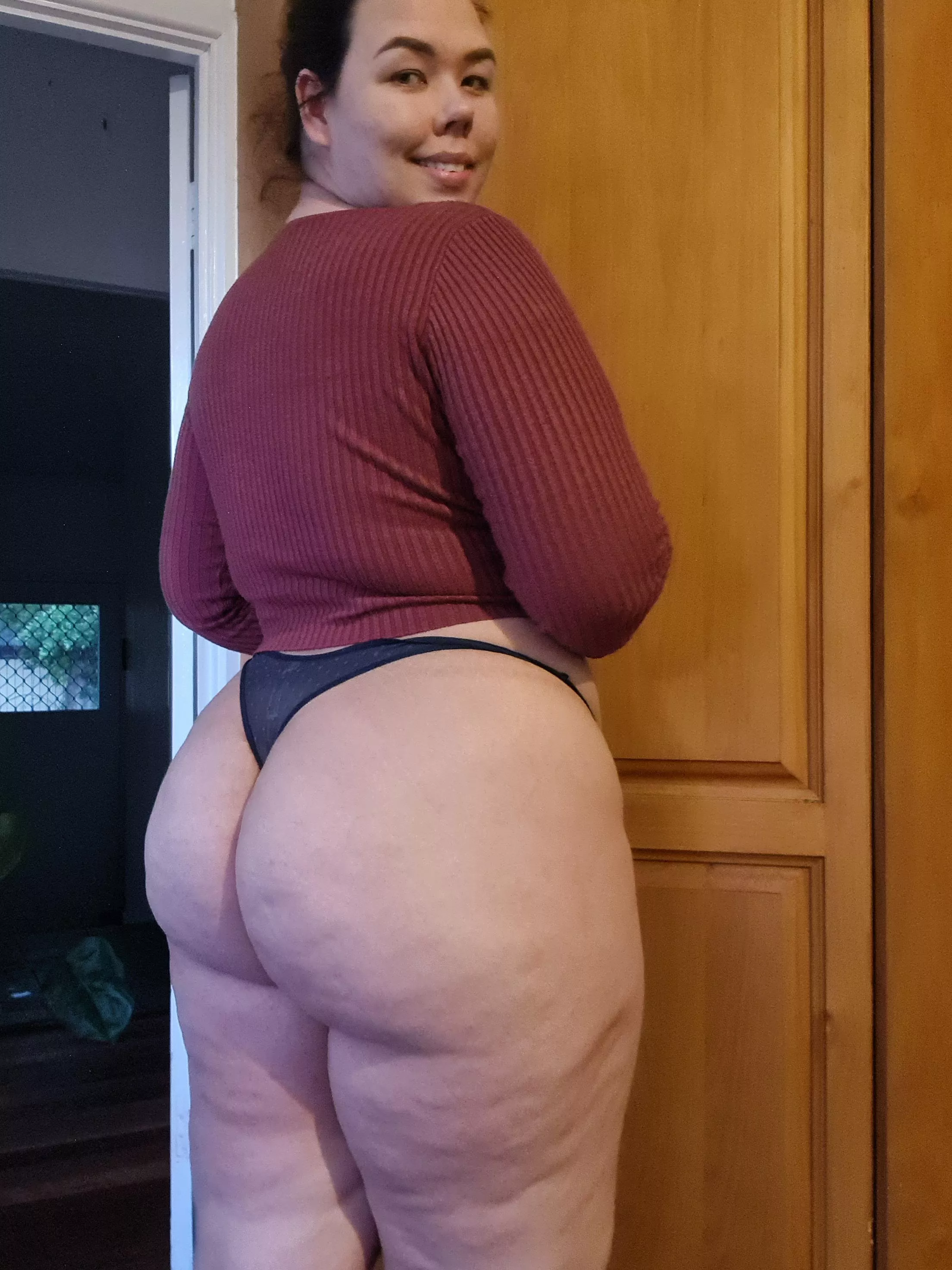 I hope my smile and big booty brighten your day!