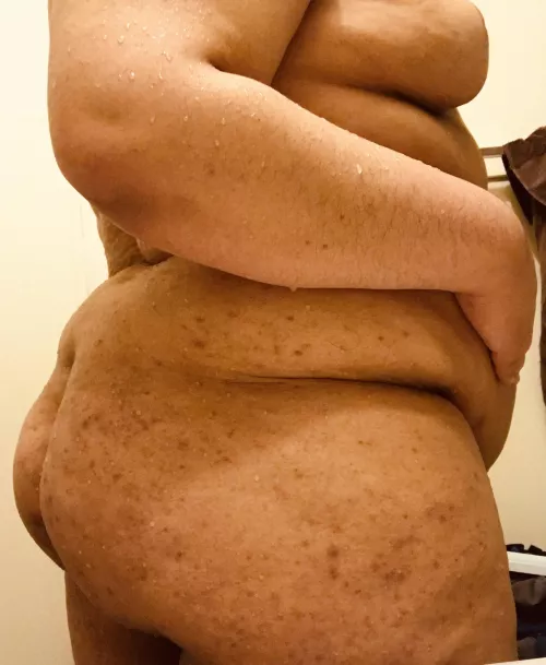 I just got out of the shower and I’m ready to be chased 😛