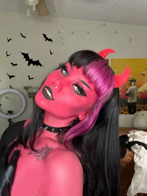 i know i’m not naked or anything but u wanted to show off my halloween costume!!