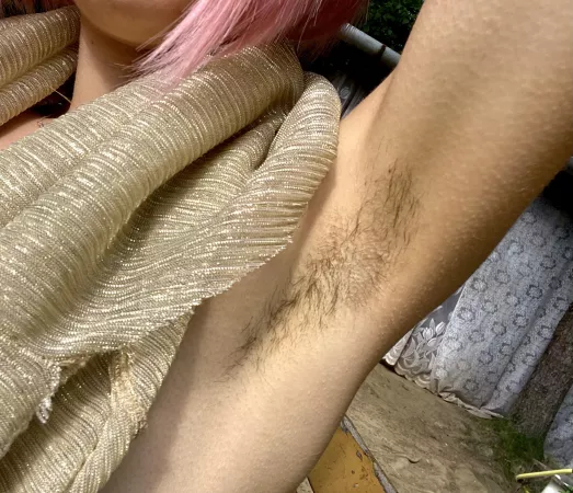 I know some girls got real bushes there, but this is the longest I’ve ever had!