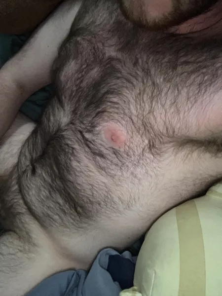 I like chatting and trading while I jerk. My DMs are open, tell me what you think!