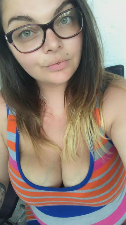 I look innocent... but looks can be deceiving😈