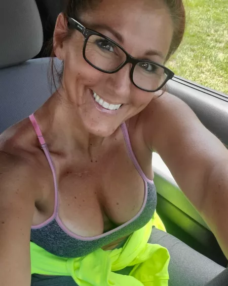 I LOVE a good sports bra!