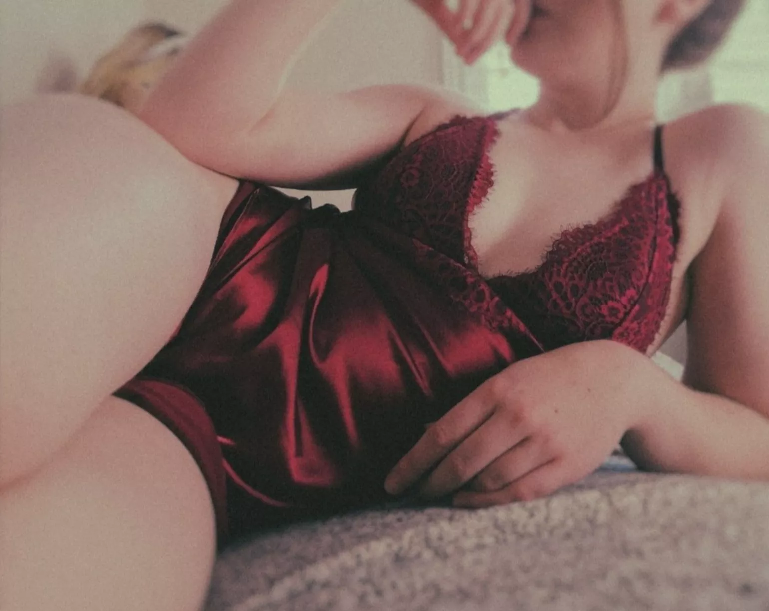 I love posting my sexy videos to OF 💕 Cum subscribe for free❤️