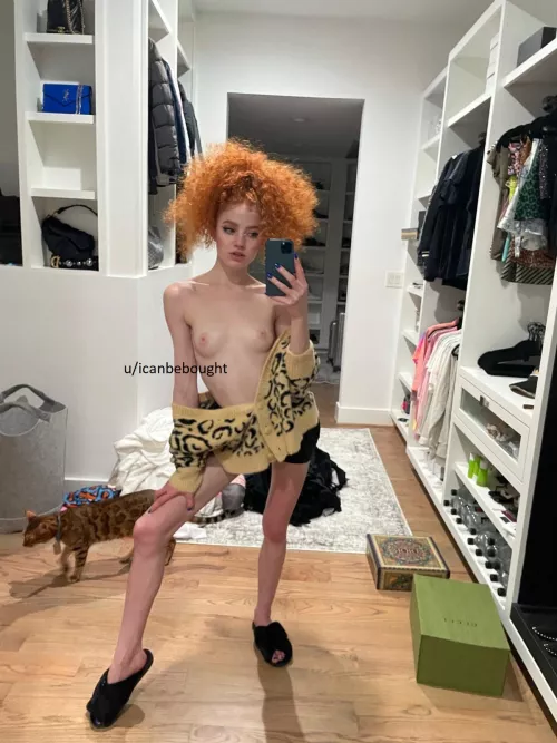 I love showing off my tiny tits!