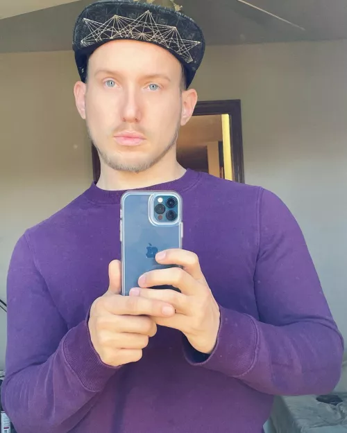 I love this hat. If only I would stop sitting on it. 🤦