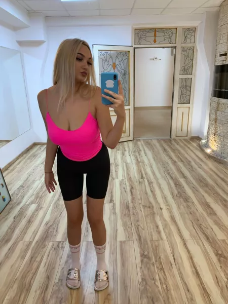 I love this top 💕🎀