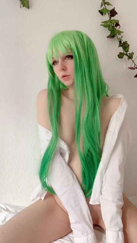 I love using my hair as a bra, but I guess it's not long enough to replace my panties too✨