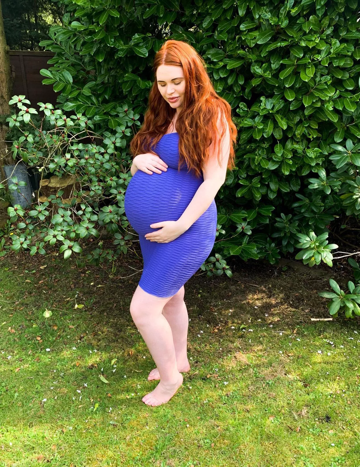 I managed to stand up in the dress and have a picture in the garden! Don’t think the neighbours like the view!