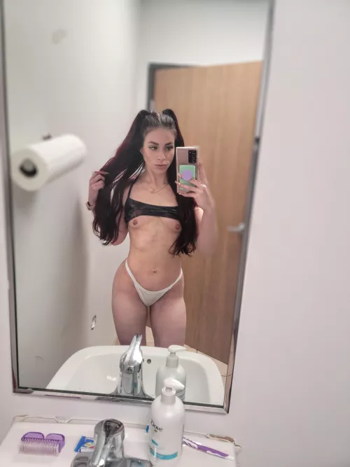 I might be tiny, but you should see what I can do :P