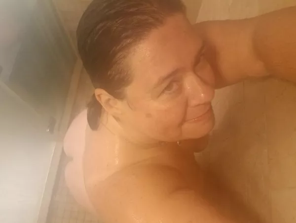 I need a good hard shower fuck! Interested?