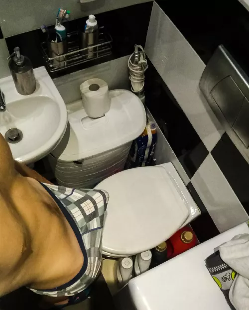 I really need to pee but... Can you help me to aim? 😂