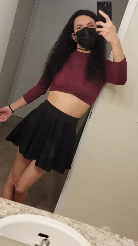 I received a surprising amount of encouragement to continue. So here is this :3. Thank you 🥰