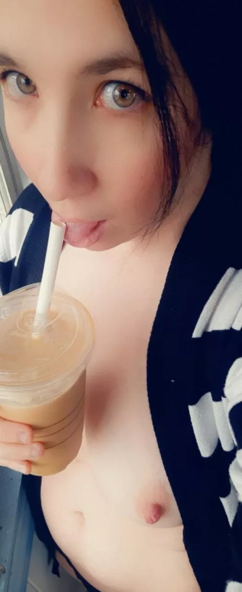 I tasted you in my dream. I woke up knowing what I wanted for breakfast 😈😜