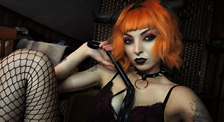 I wanna make love to the devil 😈🖤