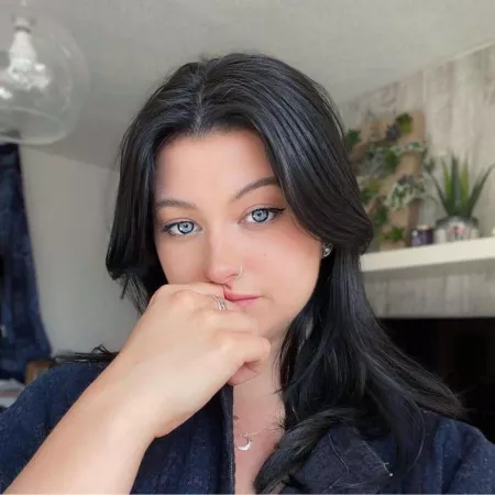 I want you to cum over my wife to be for her nudes. Kik: bigboy199777