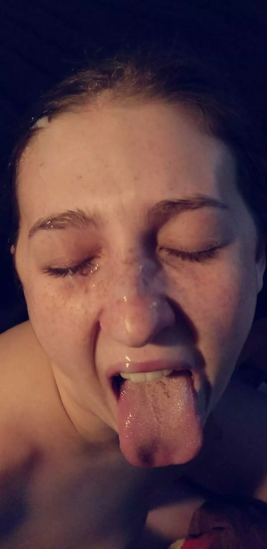 I was so fucking passed that he got cum on my hair and eyelashes😩