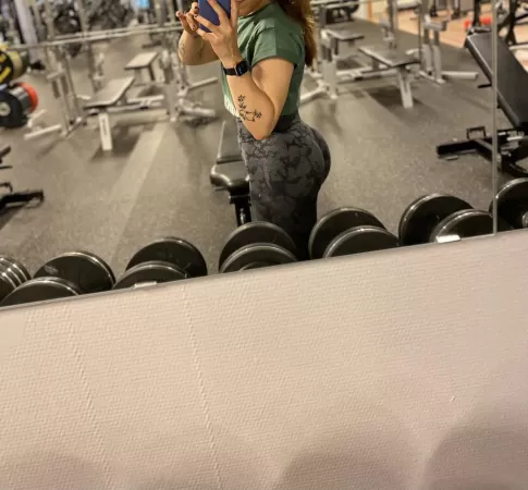 I wish more men flirted with me in the gym ☺️