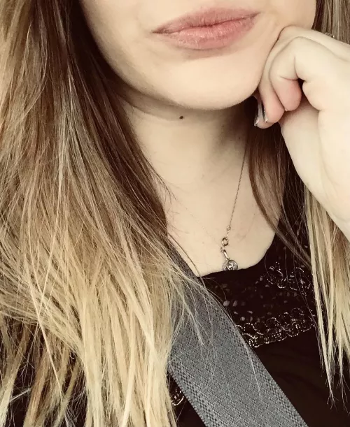 I wish my wife would cheat on me with a big cock