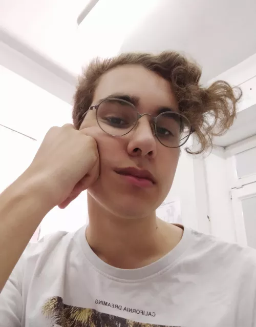 I'd love to chat with some gaymers