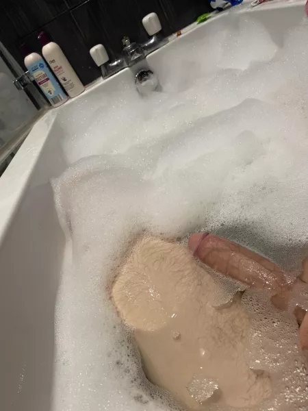 If it’s not half way down your leg is it big enough 🤗😈