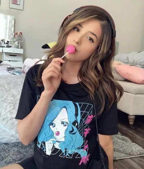 I'll RP as Pokimane for you today!