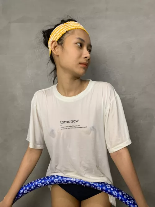 I'm exhuasted. honey, will you help me to take a shower. 😝