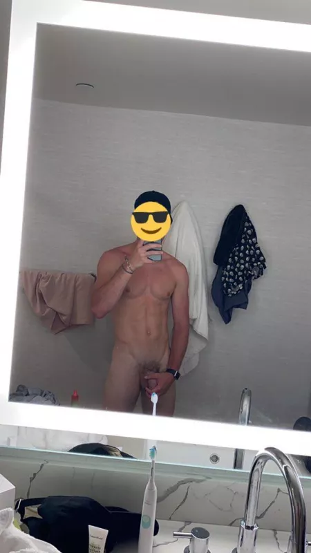 I’m new here ! Tell me what ya think
