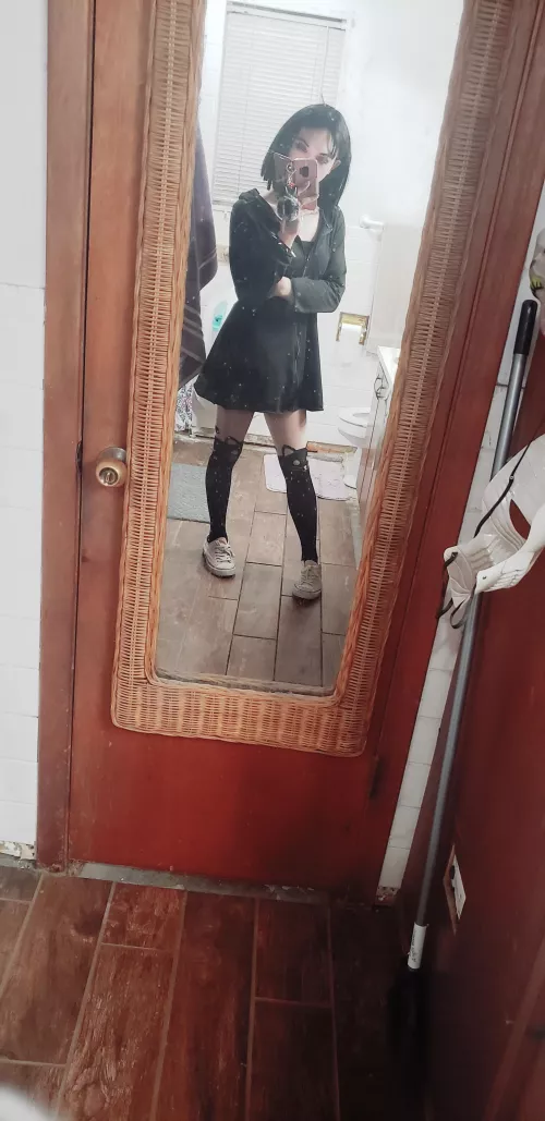 I'm thinking of wearing this outfit on my date with my bf, we are going to an air museum