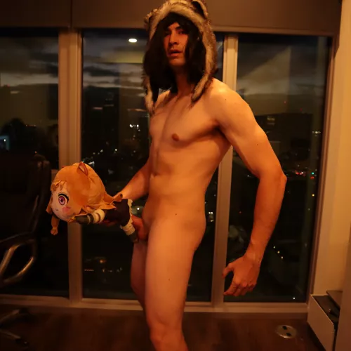 I'm watching Rising of the Shield Hero tonight and got horny ¯\_(ツ)_/¯