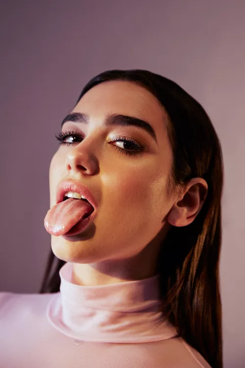 Imagining the feeling of Dua Lipa's tongue on my cock