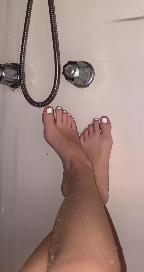 in the shower come play;)